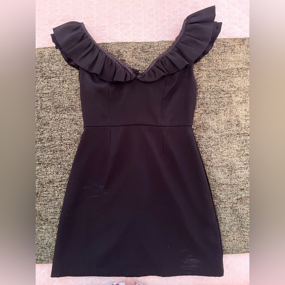 DO+BE Black Ruffled Sweetheart Mini Dress
